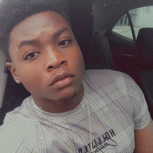 Meet your Posher, Ebenezer